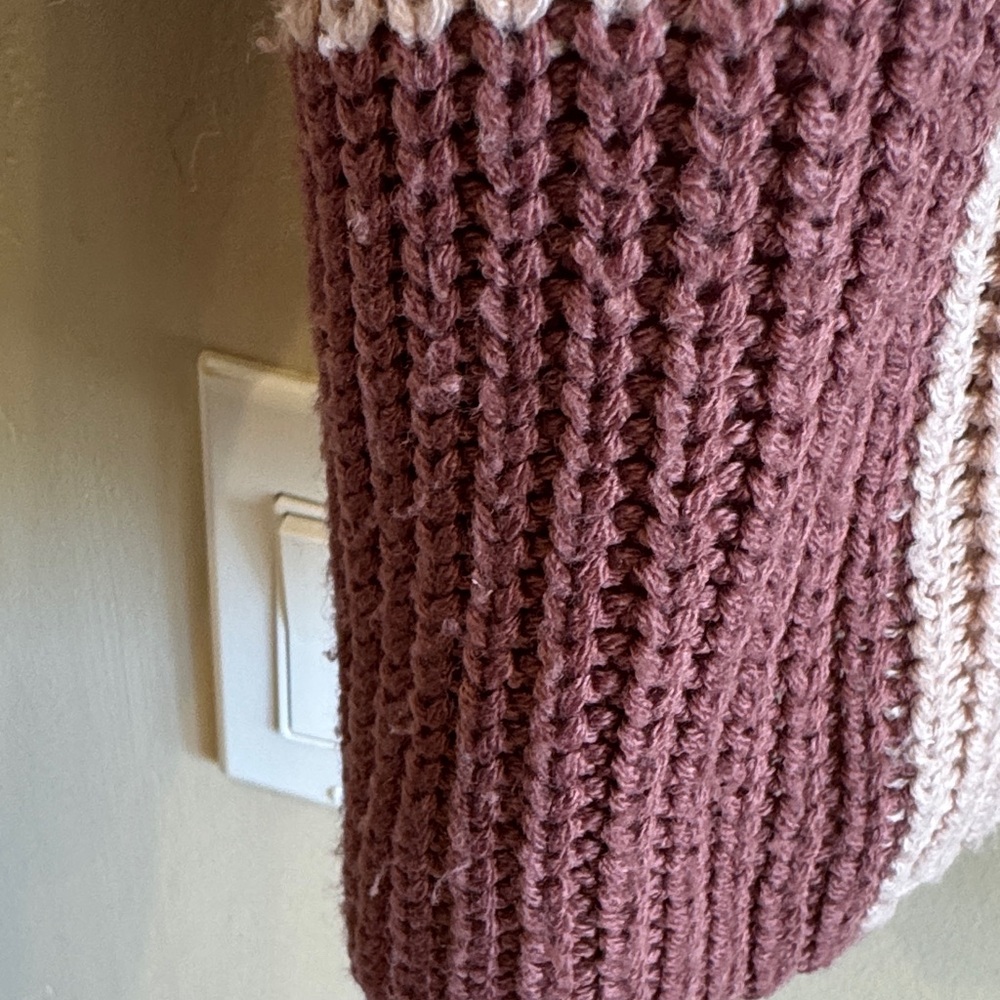 Love Tree Mauve and Pink Checkerboard Crewneck Sweater - Picture 3 of 4